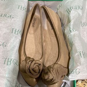 Brand new J. Renee’ flats.